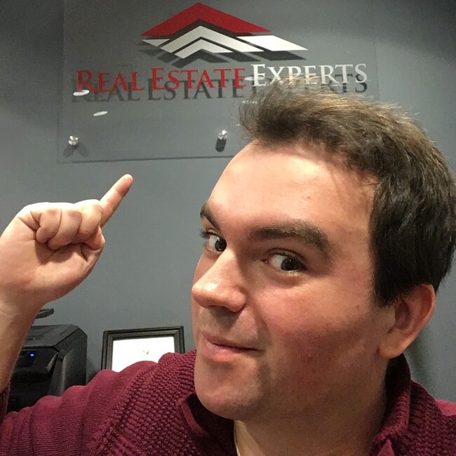 Agent Photo