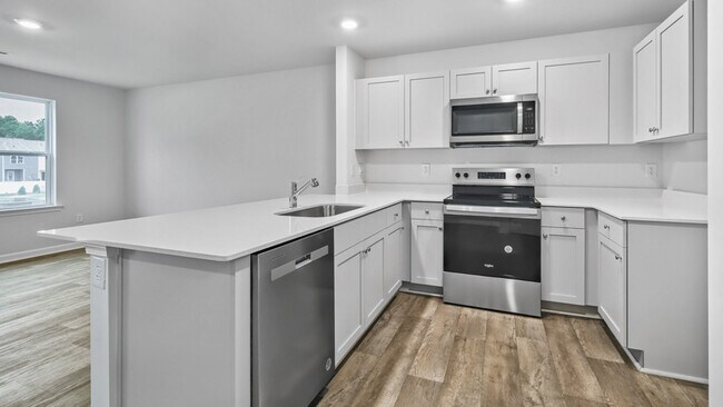 169 Holton St, Smithfield, NC 27577 - photo 4