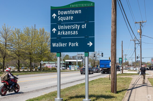 Fayetteville Junction is a short drive from the University of Arkansas and downtown.