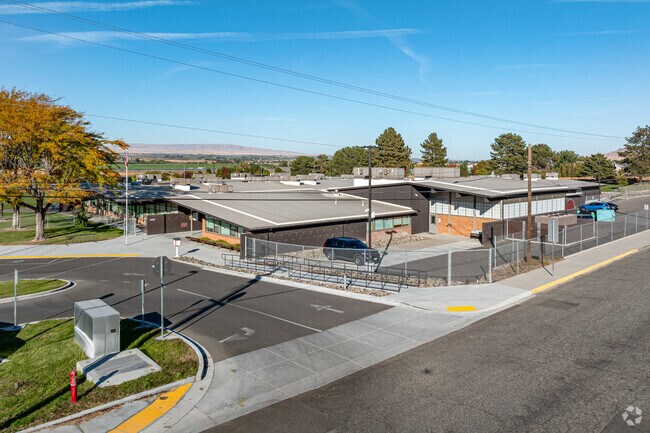 Prosser Heights Elementary inspires young learners to reach their goals.