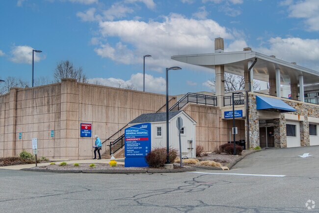 Rockville Hospital provides comprehensive, high-quality, family-focused care in Rockville, CT.