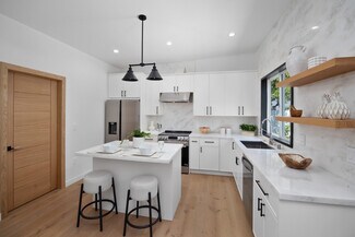 14351 Emelita St, Los Angeles, CA 91401