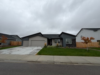 1910 SW Cooper Ave, Mountain Home, ID 83647