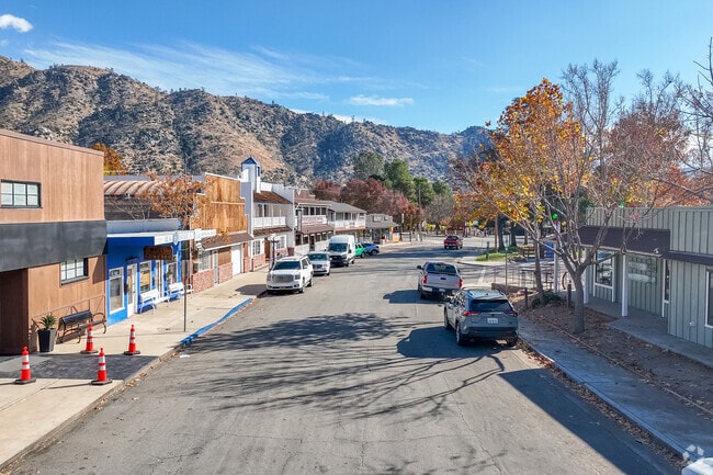 Walk through the rustic town square of Kernville.