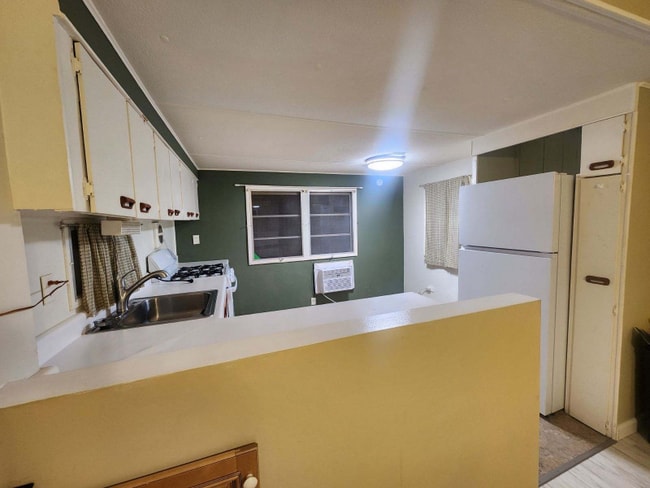 38748 Calumet Ave, Zephyrhylls, FL 35542 - photo 5