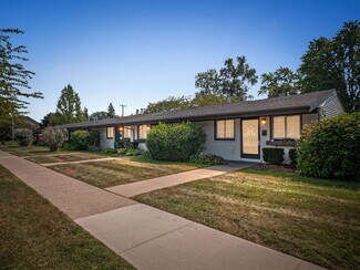 1804-1818 E 11 Mile Rd, Royal Oak, MI 48067