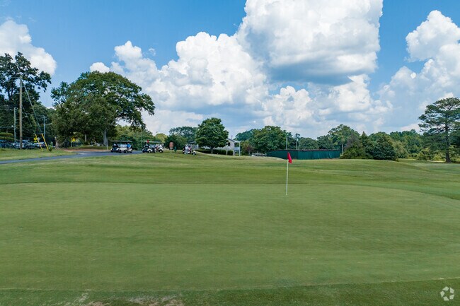 Chastain Park features an 18-hole public golf course.