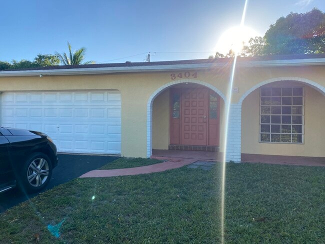 3404 Sheraton Place, Miramar, FL 33025 - photo 3