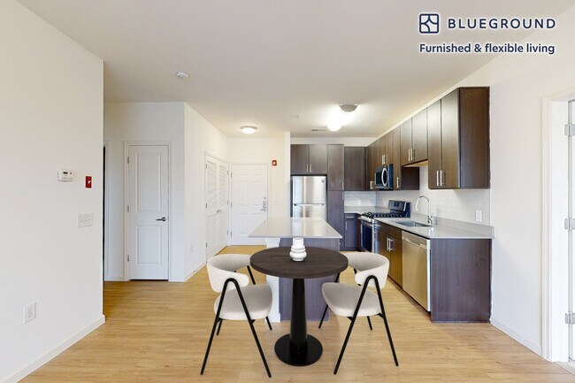 1700 E 5th St unit FL2-ID2577A, Huntington Station, NY 11746 - photo 5