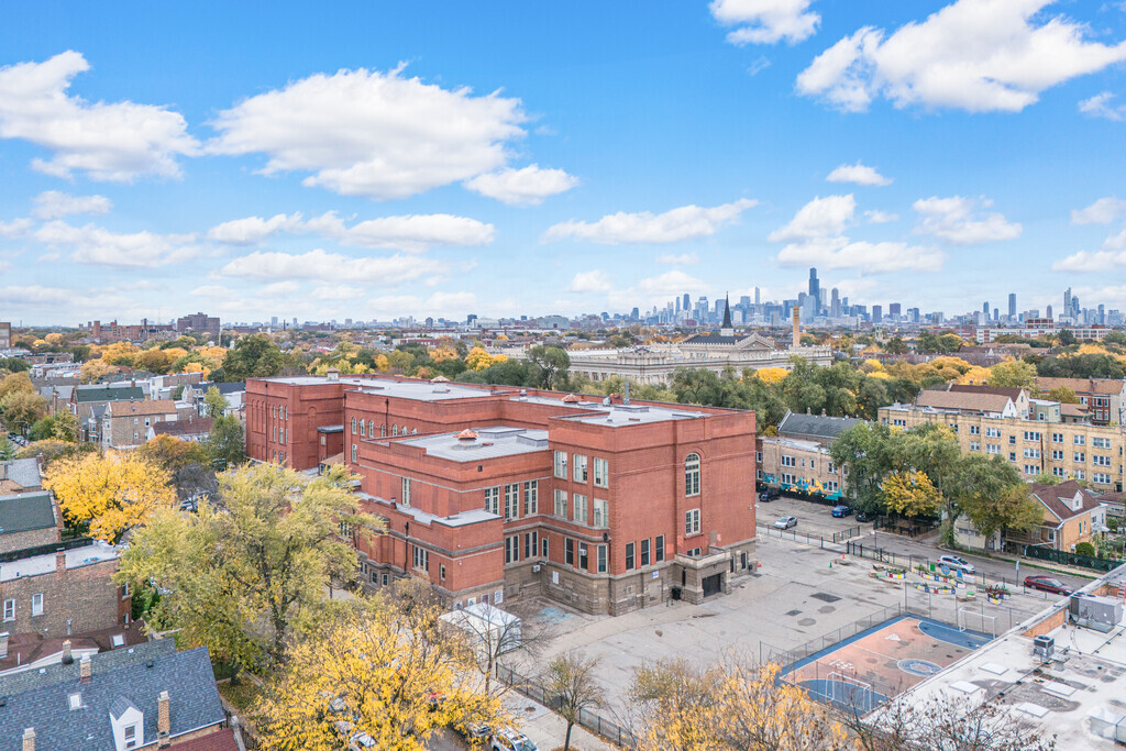 Spry Community Links High School is in Chicago, IL.