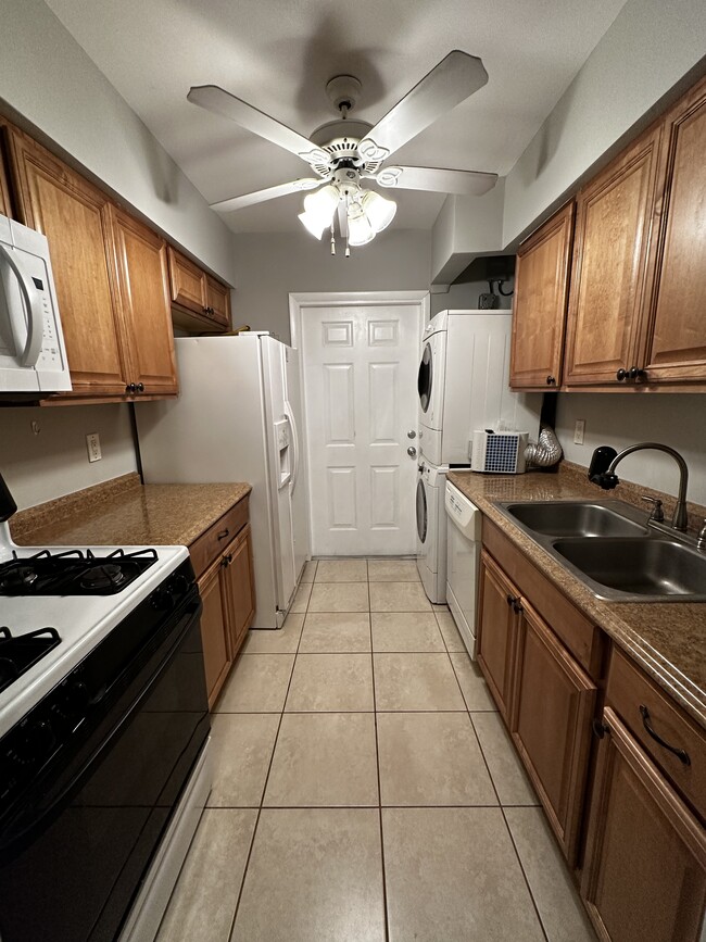 240 SW 7th St unit 100, Boca Raton, FL 33432 - photo 2