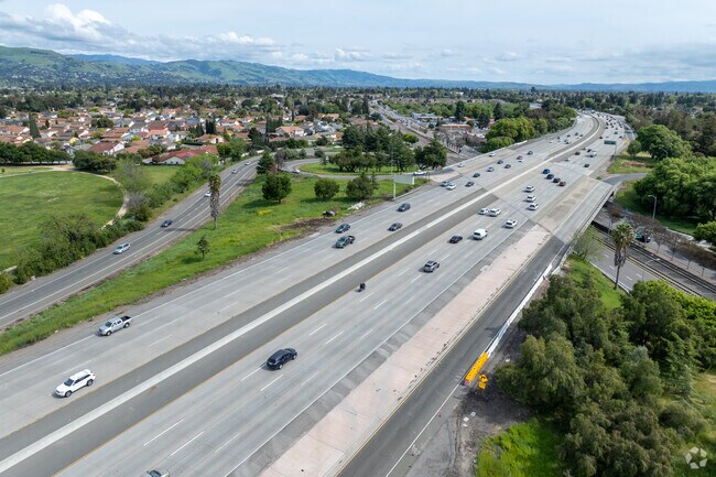 Cataldi’s western edge runs along I-680, offering direct access to Silicon Valley and the Bay Area.