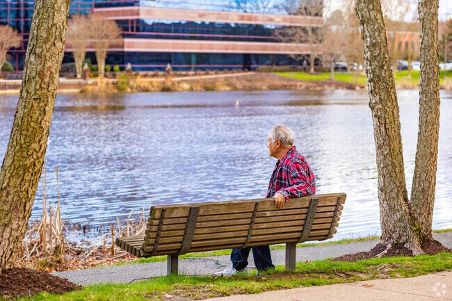The lakes that dot Innsbrook make it a relaxing place to work and live.