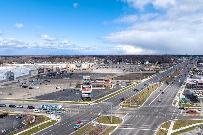 Gratiot Avenue in Eastpointe is a bustling retail corridor with everything from boutiques and salons to restaurants and service shops.
