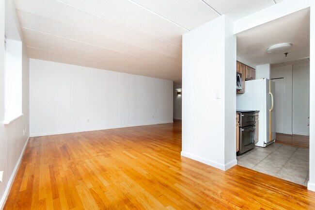 1935 Commonwealth Ave unit 603, Auburndale, MA 02466 - photo 5