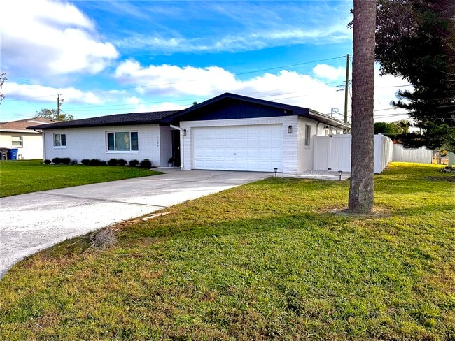 2109 Academy Dr, Clearwater, FL 33764 - photo 2