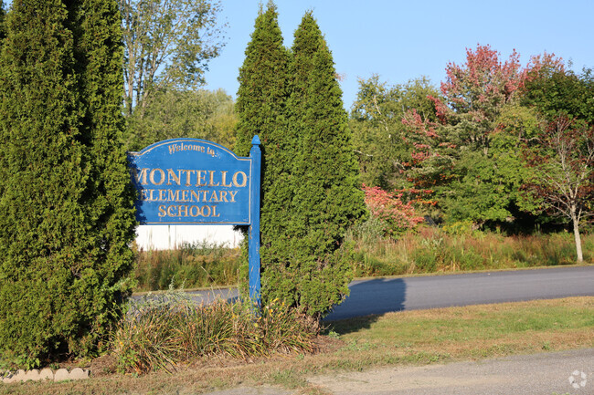 Montello Elementary School serves Lewiston Maine.