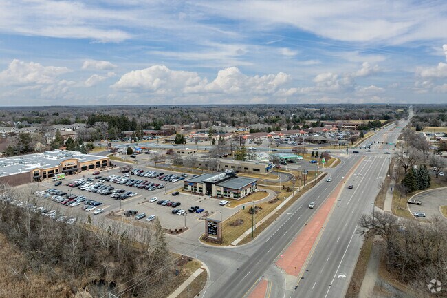 Hwy 96 W and Hodgson Rd intersect at the southwest corner of North Oaks.