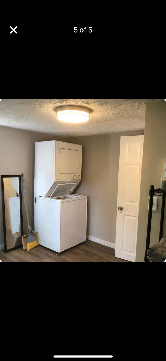 1021 Barlow St, Traverse City, MI 49686 - photo 5