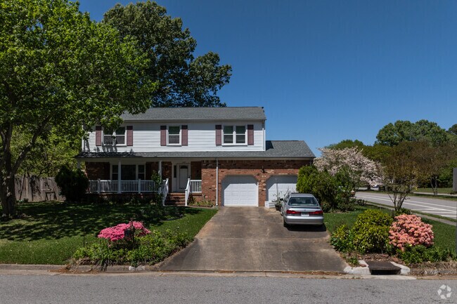 Split-level homes reflect Brigadoon’s 1970s and ’80s suburban charm.