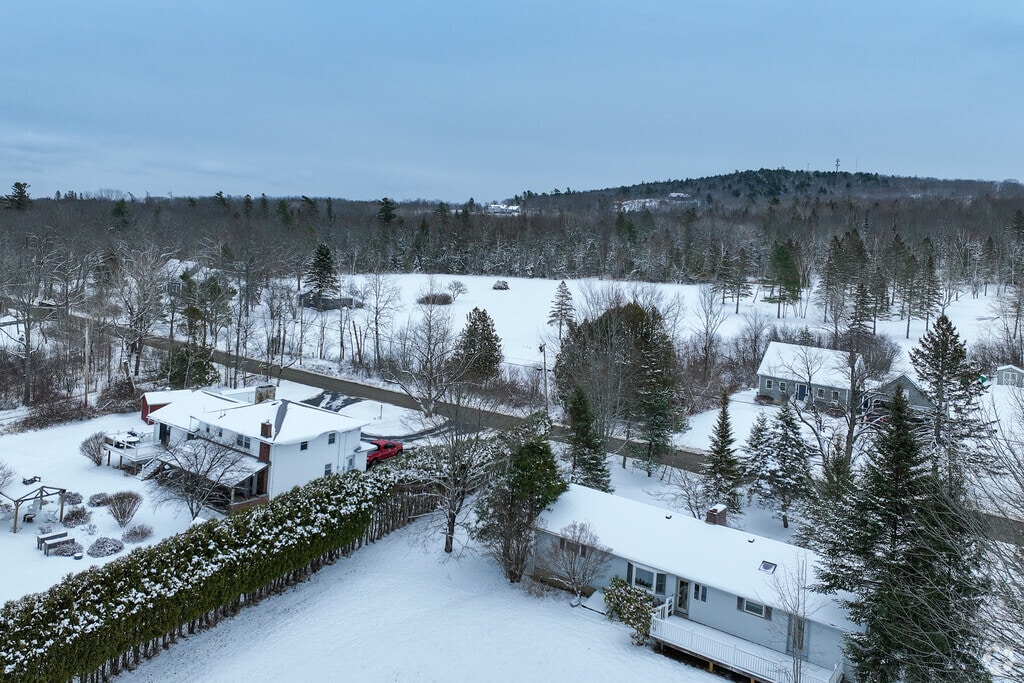 Holden is a peaceful community between forests and lakes with scenic views.