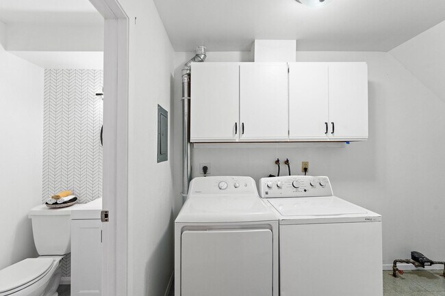 1019 S 22nd St, Chesterton, IN 46304 - photo 5