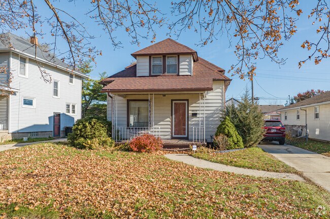 A cute Prairie style home located in the Wilson neighborhood.