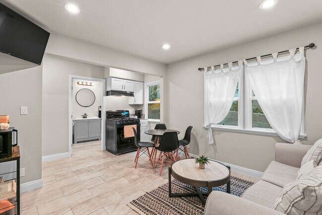 living room looking into kitchen