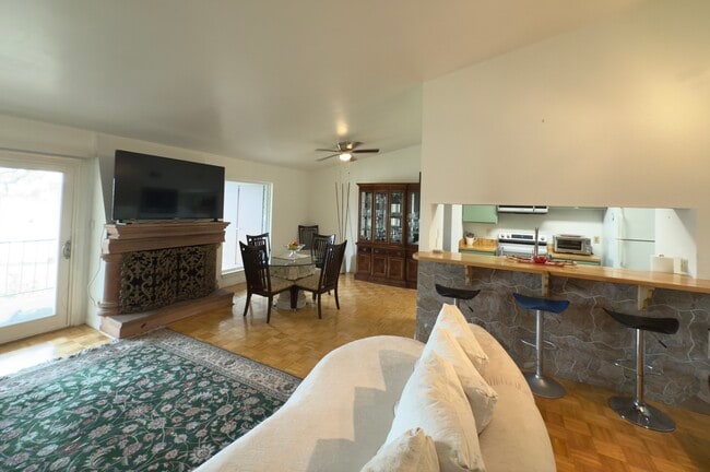 2901 Central Blvd unit 402, Brownsville, TX 78520 - photo 3