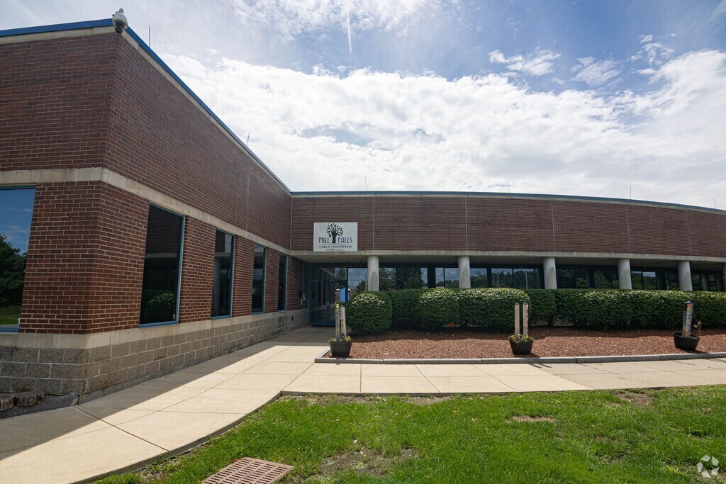 Mill Falls Charter School serves students in the Youngsville community.