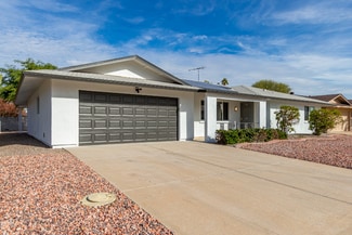 9830 W Evergreen Dr, Sun City, AZ 85373