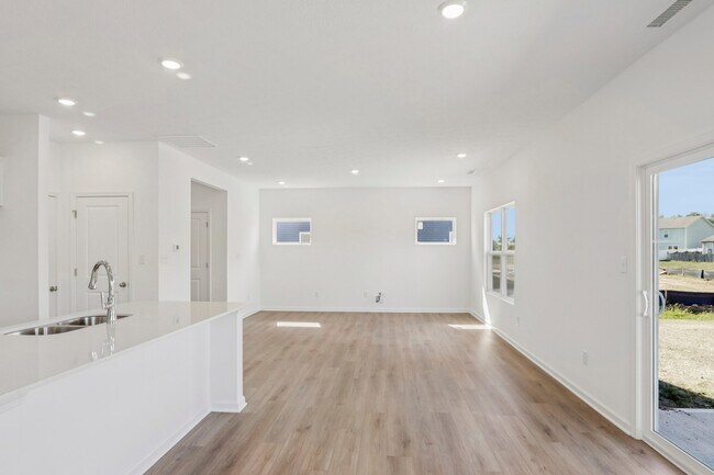 1673 Creek Bed Ln, Pendleton, IN 46064 - photo 6