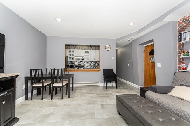 78 W Concord St unit 78, Boston, MA 02118 - photo 7