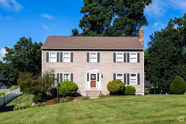 This contemporary Colonial is typical in Wellington Manchester.