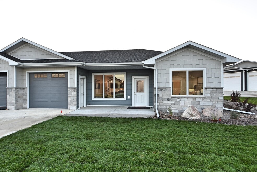 6201 Tyler Pkwy unit 244, Bismarck, ND 58503 - photo 1