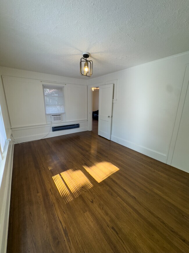 3120 Cottage Grove Ave unit 2, Des Moines, IA 50311 - photo 7