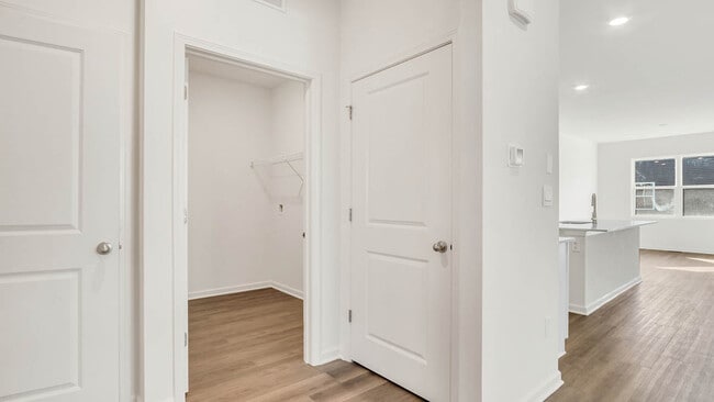 14700 W Azalia Cir, Plainfield, IL 60544 - photo 6