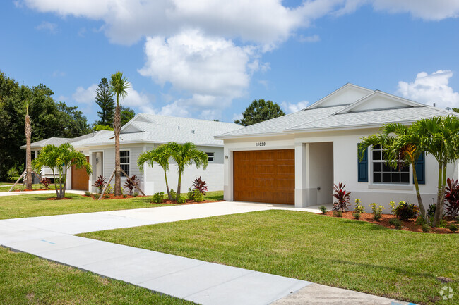 Beautiful single-family homes are available for sale in the Limestone Creek neighborhood.