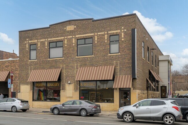 513 N Riverfront Dr unit 4, Mankato, MN 56001 - photo 2