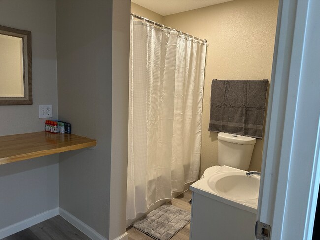 135 W Monroe St unit 3, Kountze, TX 77625 - photo 6