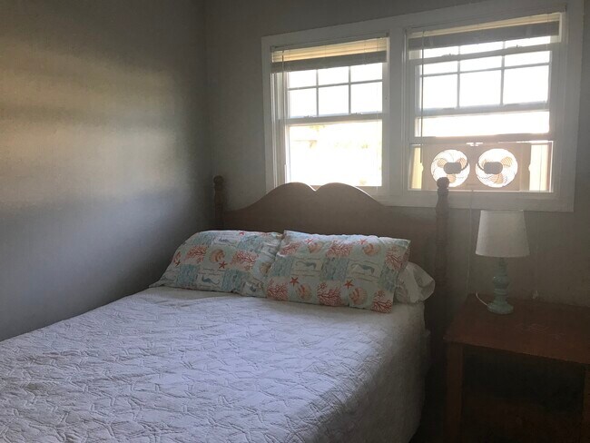 23 Prospect Ave, Niantic, CT 06357 - photo 5