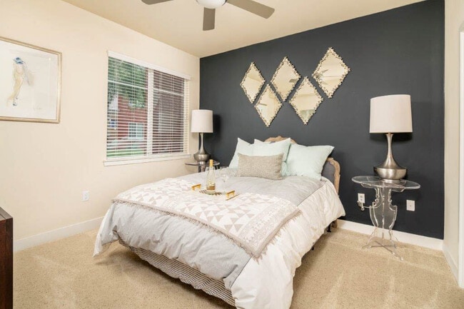 Volta on Broadway, Tempe, AZ 85282 - photo 2