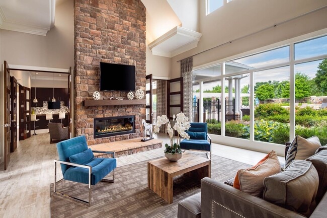 Arcadia Run, Manassas, VA 20109 - photo 2