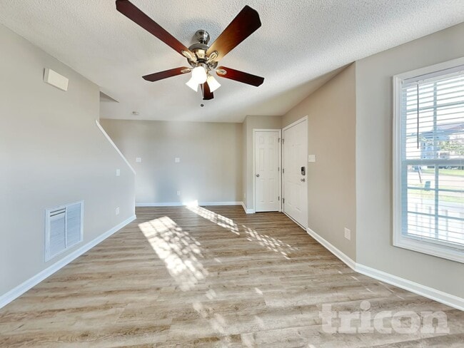 4813 Windbreak Ln, Raleigh, NC 27616 - photo 3