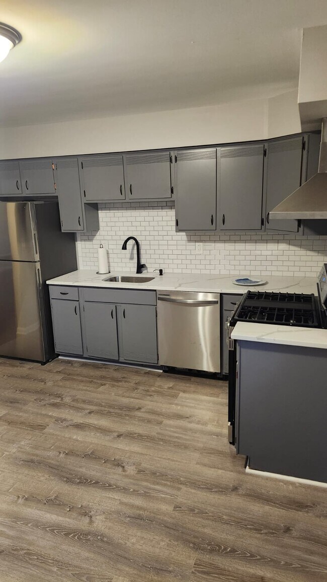 17 Union Ave unit 2, Maplewood, NJ 07040 - photo 4