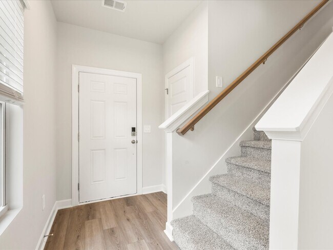 932 Penfold Point, Wellford, SC 29385 - photo 6