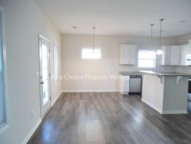 176 Highland Park Ct, Easley, SC 29642 - photo 4