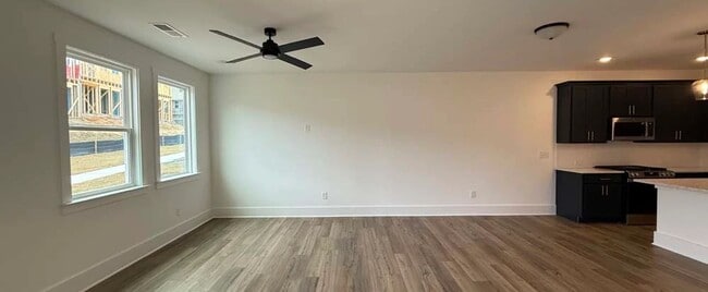 1569 Driggs Dr NW unit 185, Atlanta, GA 30318 - photo 5