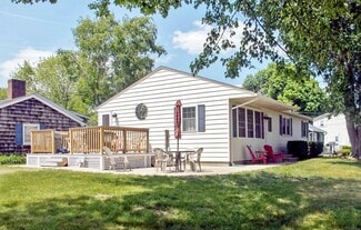 100 Hull St, South Kingstown, RI 02879