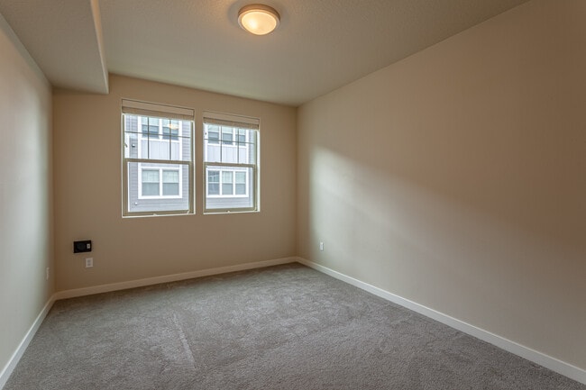 16323 NW Chadwick Way unit 203, North Bethany, OR 97229 - photo 3
